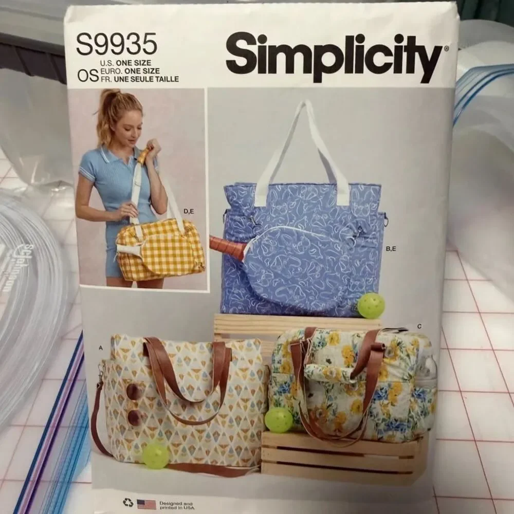 S9935 Simplicity Sewing Pattern Totes and Pickleball Paddle Cover, Uncut